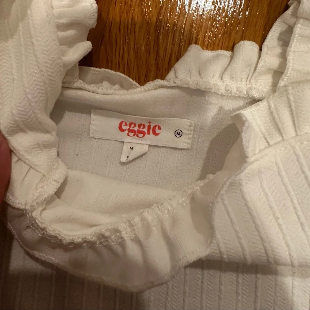 Eggie Ruffle Cropped Tank - Picture 4 of 4